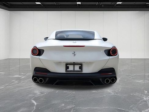 Used 2019 Ferrari Portofino RWD image 13
