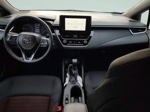 Used 2025 Toyota Corolla SE FWD image 7