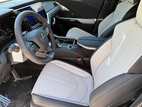 New 2026 Lexus TX 500h AWD image 12