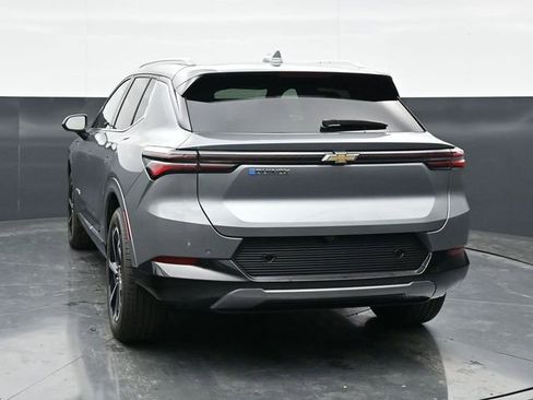 Used 2025 Chevrolet Equinox EV LT w/ Convenience Package FWD image 6