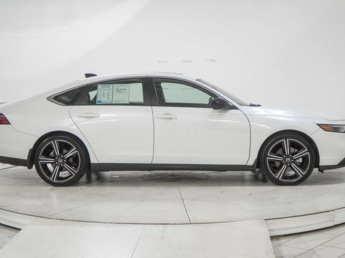 Used 2023 Honda Accord Sport image 13