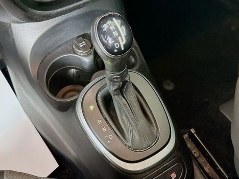 Used 2017 FIAT 500L Pop w/ Popular Equipment Package image 18