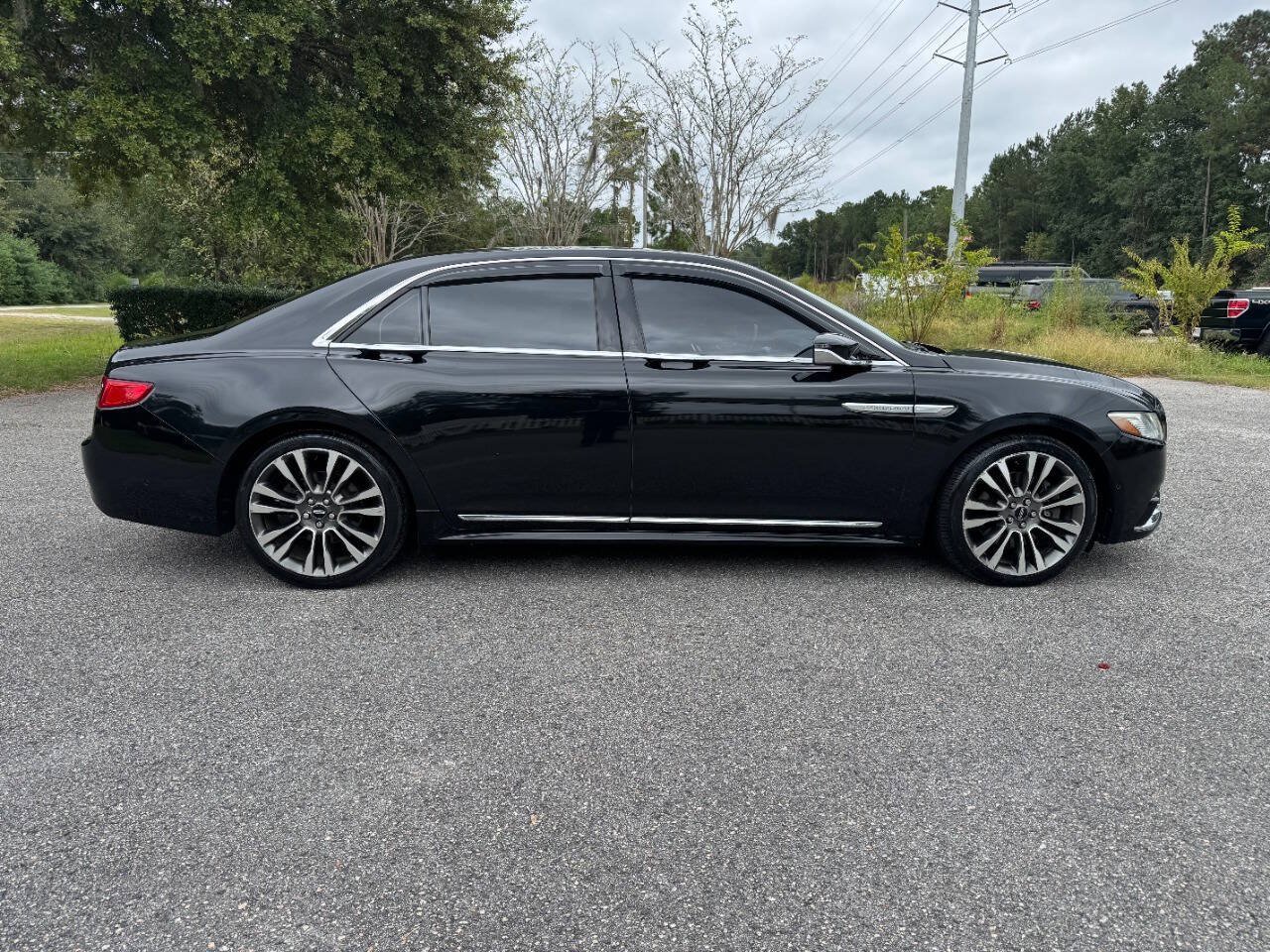 Used 2017 Lincoln Continental Reserve w/ Luxury Package AWD/4WD image 7