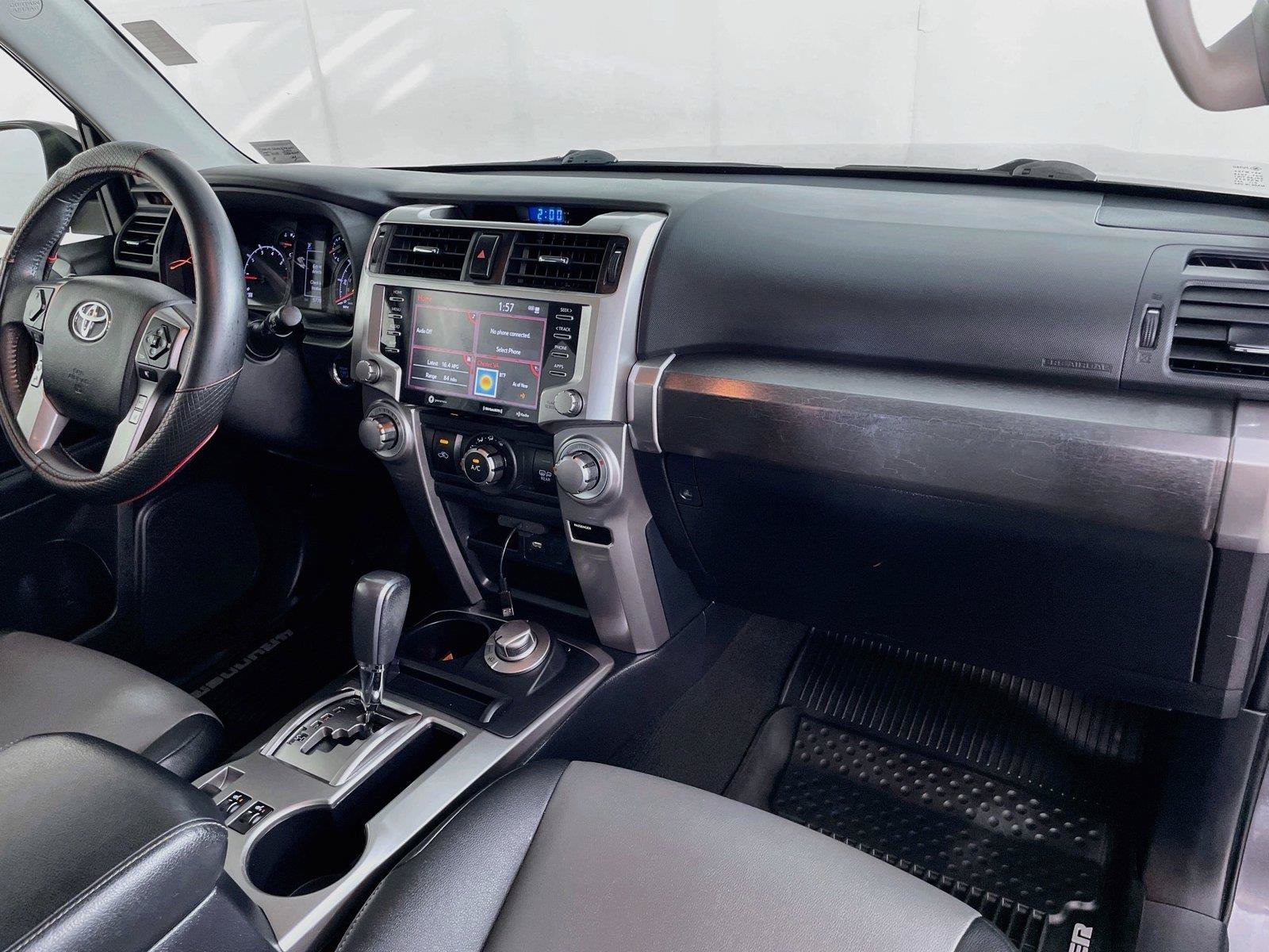 Used 2020 Toyota 4Runner SR5 Premium w/ Moonroof Package AWD/4WD image 32