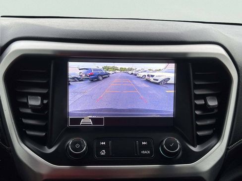 Used 2020 GMC Acadia SLT FWD image 26