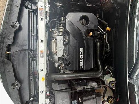 Used 2019 Chevrolet Equinox LT FWD image 26