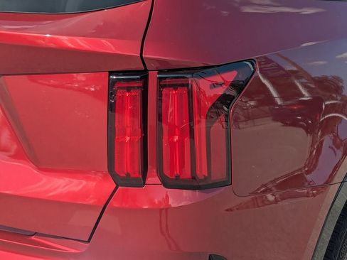 Used 2023 Kia Sorento SX image 7