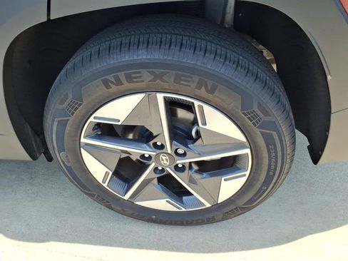 Certified 2025 Hyundai Tucson SEL AWD/4WD image 19