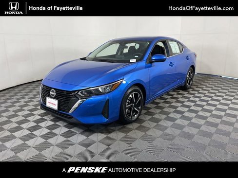 Used 2024 Nissan Sentra SV image 1