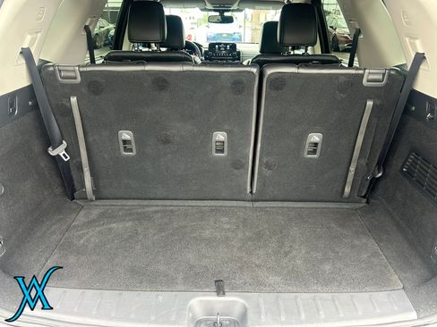 Used 2022 Nissan Pathfinder Platinum w/ Cargo Package FWD image 20