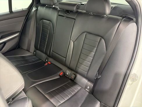 Used 2020 BMW 330i xDrive Sedan w/ Executive Package AWD/4WD image 16