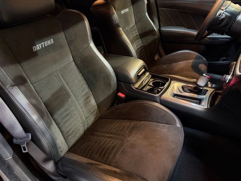 Used 2023 Dodge Charger R/T w/ Daytona Edition Group RWD image 44
