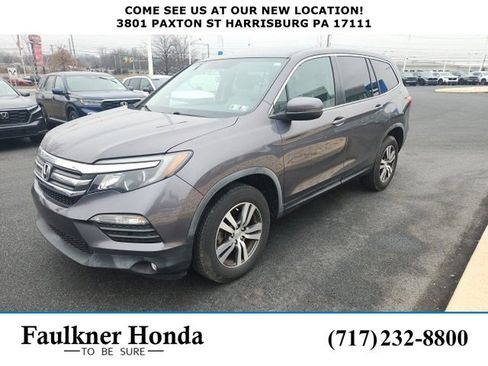 Used 2017 Honda Pilot EX image 1