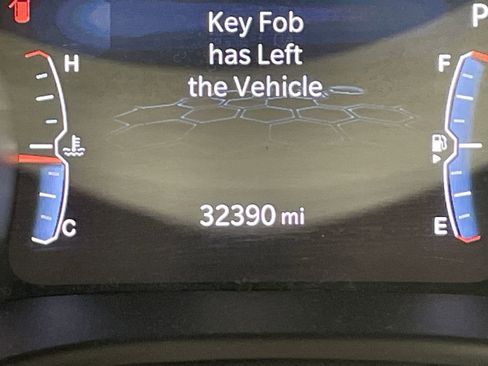 Used 2025 Jeep Compass Limited image 14