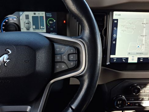 Used 2023 Ford Bronco Wildtrak image 22