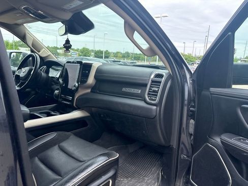 Used 2021 RAM 1500 Laramie AWD/4WD image 12