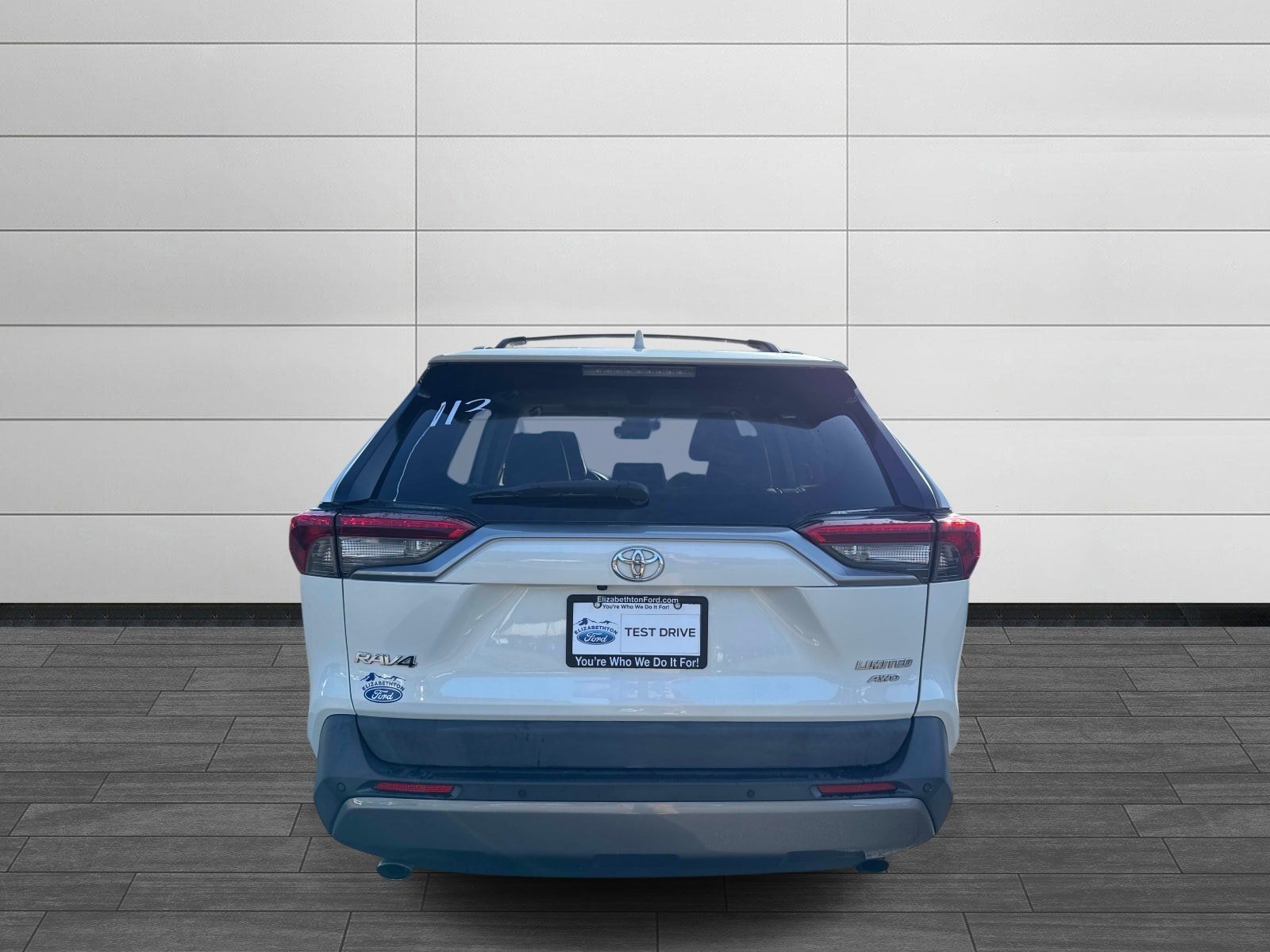 Used 2019 Toyota RAV4 Limited w/ Advanced Technology Package AWD/4WD image 4