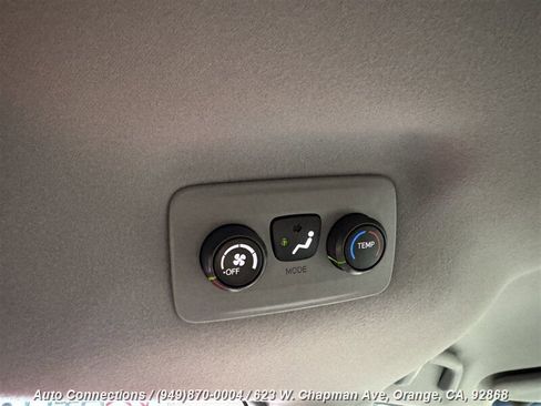 Used 2012 Toyota Sienna LE image 24