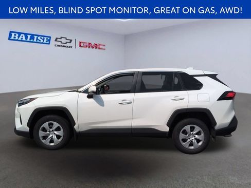 Used 2024 Toyota RAV4 LE AWD/4WD image 7
