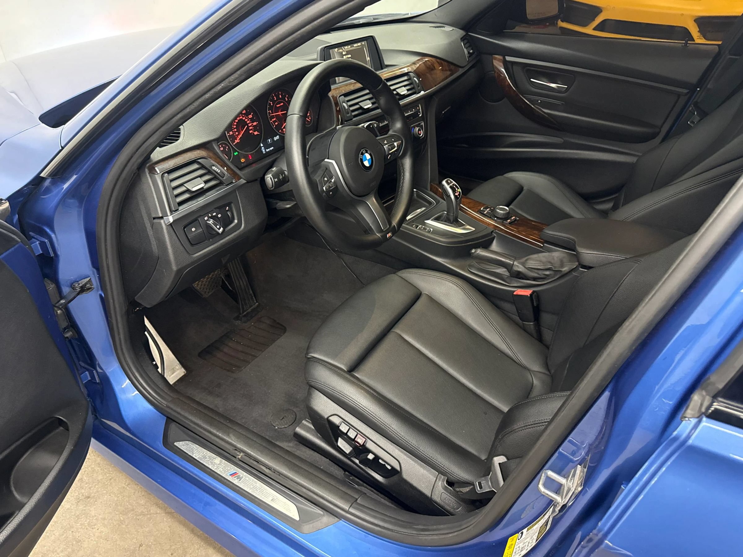 Used 2015 BMW 335i Sedan RWD image 12