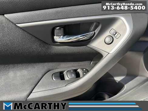 Used 2015 Nissan Altima 2.5 SV w/ Convenience Package image 18
