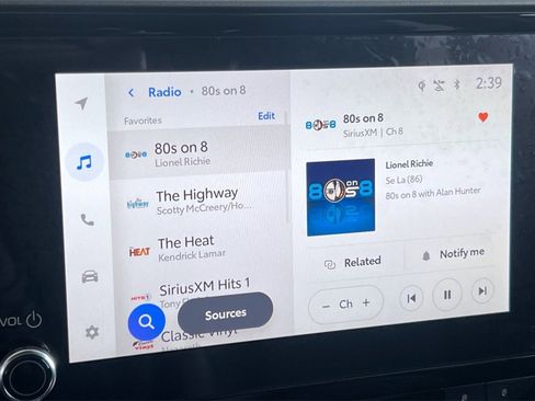 Used 2025 Toyota Highlander XLE image 20