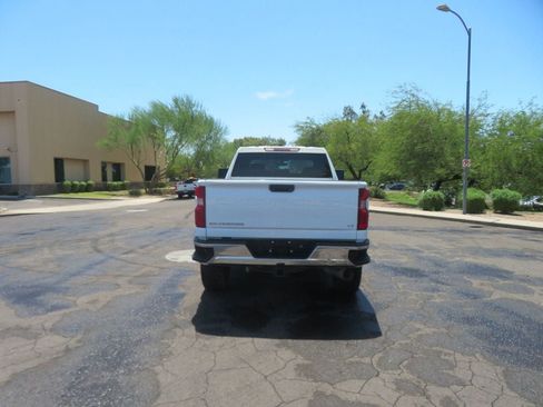 Used 2020 Chevrolet Silverado 2500 LT w/ Z71 Off-Road Package AWD/4WD image 12