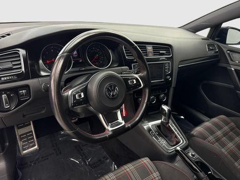 Used 2017 Volkswagen GTI S FWD image 18