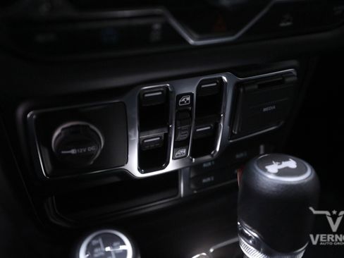 New 2024 Jeep Wrangler Sahara w/ Technology Group image 26