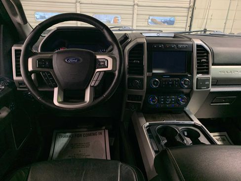 Used 2020 Ford F350 Lariat w/ Lariat Ultimate Package image 4