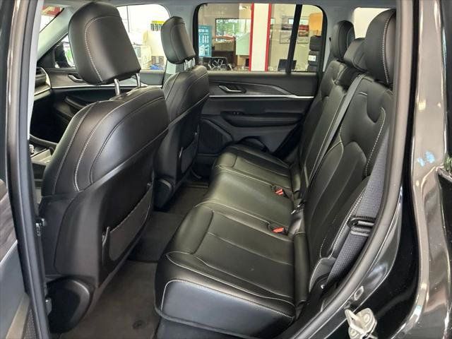 Certified 2024 Jeep Grand Cherokee Limited AWD/4WD image 14
