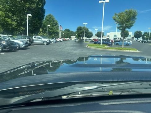 Used 2017 Toyota Tacoma SR AWD/4WD image 13