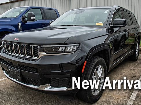 Used 2023 Jeep Grand Cherokee L Laredo AWD/4WD image 1