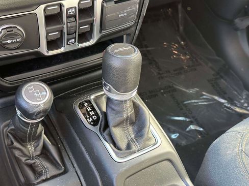 New 2026 Jeep Gladiator Sport AWD/4WD image 23