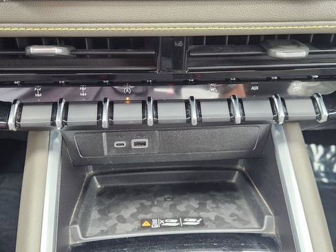 Used 2025 Chevrolet Colorado ZR2 AWD/4WD image 22