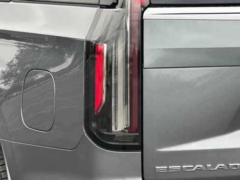 Used 2021 Cadillac Escalade Premium Luxury w/ Driver Assist Tech Package AWD/4WD image 50