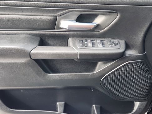 Used 2020 RAM 1500 Tradesman RWD image 23