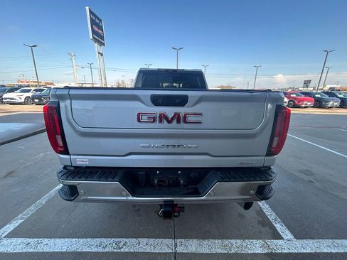 Used 2020 GMC Sierra 2500 SLT image 3