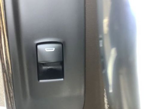 Used 2021 GMC Sierra 1500 SLE image 34