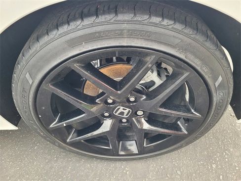 Used 2024 Honda Civic Sport image 25
