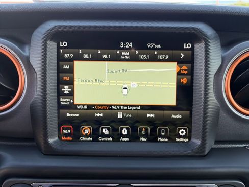 Used 2022 Jeep Gladiator Mojave w/ Auxiliary Switch Group AWD/4WD image 23