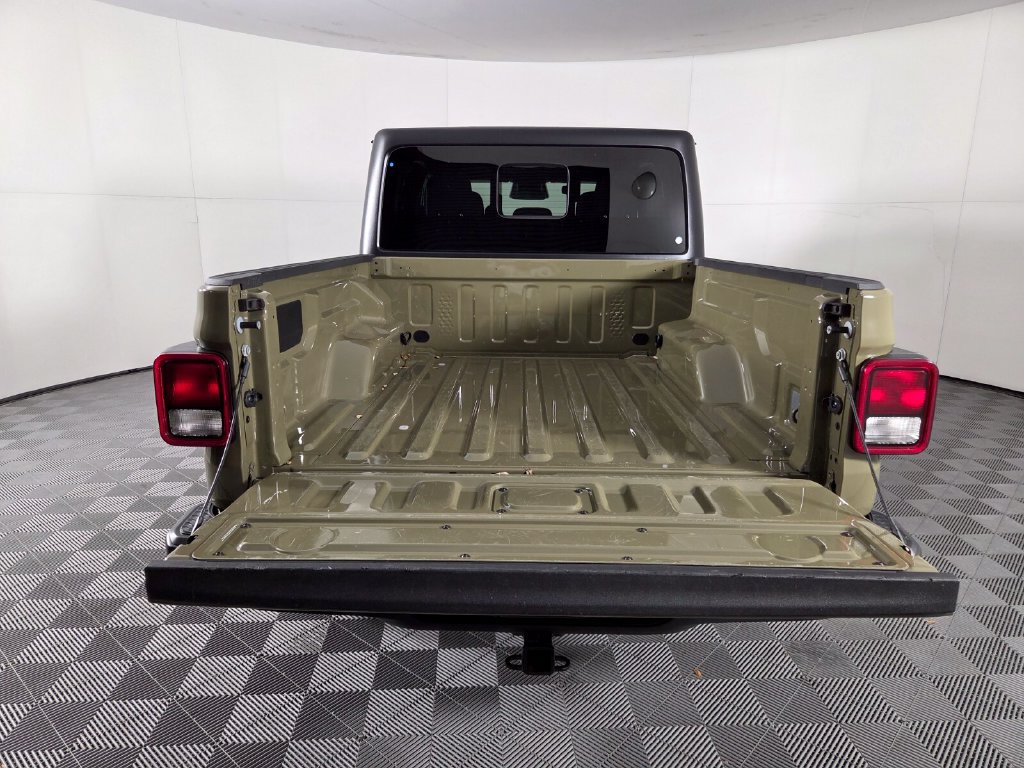 Used 2026 Jeep Gladiator Sport AWD/4WD image 26