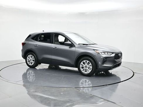 New 2026 Ford Escape Active image 4