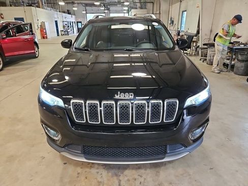Used 2019 Jeep Cherokee Limited AWD/4WD image 5