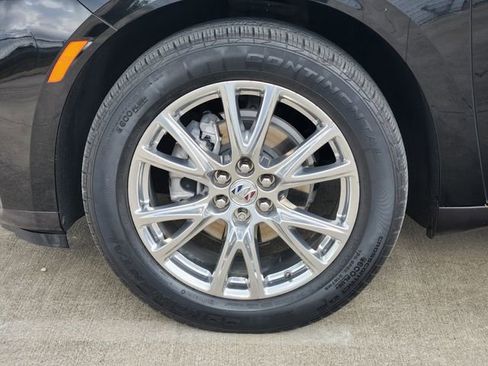 Certified 2023 Buick Enclave Essence w/ Experience Buick Package FWD image 10