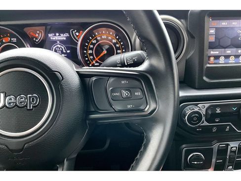 Used 2022 Jeep Wrangler Unlimited Sport AWD/4WD image 12