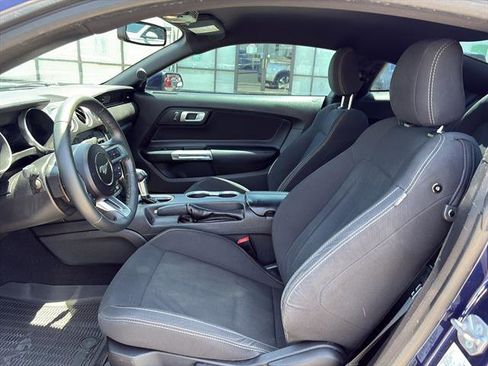 Used 2020 Ford Mustang Coupe RWD image 13