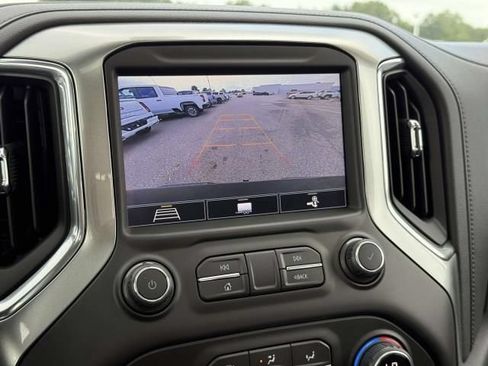 Used 2020 Chevrolet Silverado 1500 LT Trail Boss AWD/4WD image 29