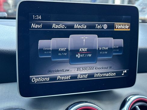 Used 2019 Mercedes-Benz GLA 250 4MATIC image 23