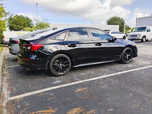 Used 2023 Honda Civic Sport image 5